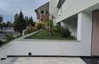 Apartament 3 camere, parter, in Chitila