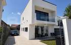 Vila premium de vanzare in Sat Costi - 1