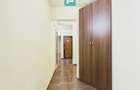 Apartament decomandat cu 3 camere, etaj II,  Alfa