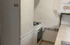 Proprietar inchiriez apartament 3 camere in vila cu 3 apartamente,totul separat,loc parcare