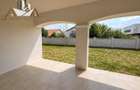 Duplex modern de vanzare in Dumbravita -separat prin garaj - 4 camere - 6