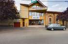 Clădire comercială în zonă centrală - 3