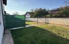 Casa cu 4 camere de inchiriat in suburbie