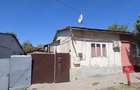 Vand Casa 45 metri patrati. Casa este pe Strada Mierlei nr 19. - 3