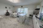 Casa cu 4 camere in suprafata de 180 mp - 1