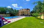 Conac victorian cu 2052 mp teren | două piscine încălzite - 1