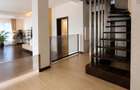 OPORTUNITATE RARA IN DUMBRAVI?A Proprietate exclusivista de col?| 550 mp utili | Teren 1753 mp - 4
