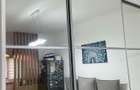 Apartament modern cu 3 camere, curte proprie de 40 mp si boxa, bloc no