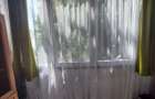 Apartament 3 camere de inchiriat Decomandat, Etaj 1, Zona Dezrobir