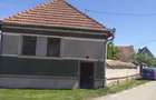 Casă cu Teren 800 Mp în Părău - 1