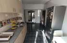 Apartament 2 camere, decomandat, zona Lido - 9