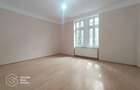 Apartament cu 5 camere semidecomandat în Central - 2