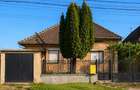 Casa de vanzare cu 14 ari de teren , pe Str. Nicolae Grigorescu - 1