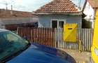 Vand casa cu teren intravilan - 1
