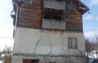 Casă cu 4 camere în Cernișoara - 1