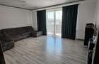 Apartament cu 3 camere decomandat în Tractorul - 1
