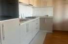 Apartament cu 3 camere decomandat în Tractorul - 4