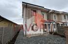 Duplex cu 4 camere cu Canalizare în Moșnița Nouă - 1