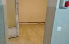 Inchiriez casa patru camere si curte proprie amenajata - 8