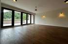 Apartament cu 4 camere decomandat în Schei - 1