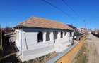 Casa la pret de apartament 4 camere, teren 1770 mp, renovata Ciorani - 4