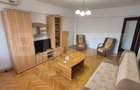 Apartament cu 3 camere decomandat în Ceangăi - 2