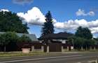 Vand casa in Cordun sau schimb cu apart ament 3 camere. +diferenta. - 3