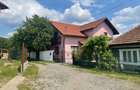 Casa familiala, 5 camere, zona buna, linistita - 1