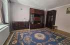 Apartament cu 3 camere semidecomandat în Central - 1