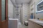 Apartament cu 3 camere decomandat în Tractorul - 8
