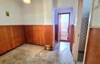 Vand apartament cu doua camere decomandat, etaj 1, ultracentral in Curtea de Arges - 1