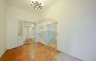 Apartament cu 2 camere de vanzare, cladire istorica, u... - 1