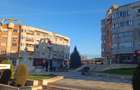Navodari central spatiu comercial din construcție 2 intrari 2 loc parcare 380
