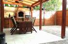 Proprietar   |   Vilă modernă  în American Village Pipera   |  Renovată complet - 6