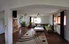 Casa P+M construita intr-o oaza de verdeata , departe de zgomotul orasului - 2