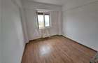 Apartament 4 camere decomandat Milcov-Bacau - 15