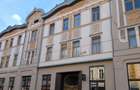 Vand apartament cu 3 camere pe Str Independentei - 1