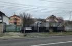 Casa cu acoperisul ars cu teren intravilan, 764 mp, zona Razvad - 1