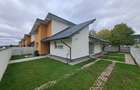 Casă cu 4 camere în Central - 1 Casă cu 4 camere în Central - 1