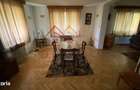 Vila de vanzare, teren 3100 mp, 7 camere, 6 grupuri sanitare, 3 CT, an - 3