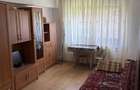 Inchiriez apartament la etajul 1 - 4