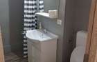 Apartament cu 2 camere semidecomandat în Micro I - 8