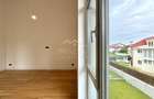 Duplex cu 5 camere cu Canalizare în Iancu Nicolae - 28