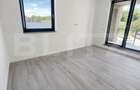 Apartament 3 camere + balcon, etaj 1 - 1