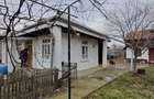 De vanzare casa batraneasca cu anexe, teren de 5000mp in Comuna Cordun - 5