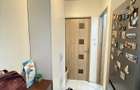 Apartament cu doua camere , zona Velenta