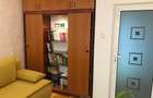 Vand apartament cu trei camere decomandat