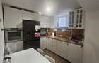 Victoriei-Berzei, Apartament cochet, in vila, 6 camere, la cheie