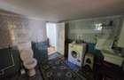 Casa cu gospodarie, livada ?i gradina, 106 mp Cost - 6