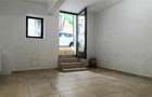 Spatiu comercial cu intrare din strada - Central